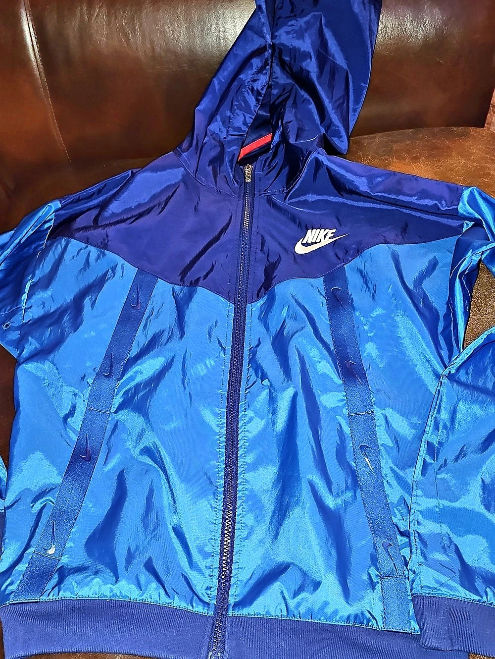 Nike Sportswear Windrunner Jacket Boys Size Large Blue